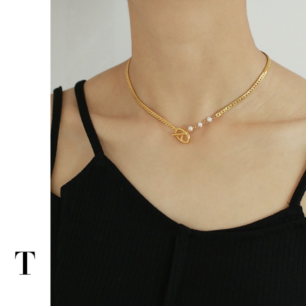 NEW! Brass and Pearls Necklace Fashion Jewelry